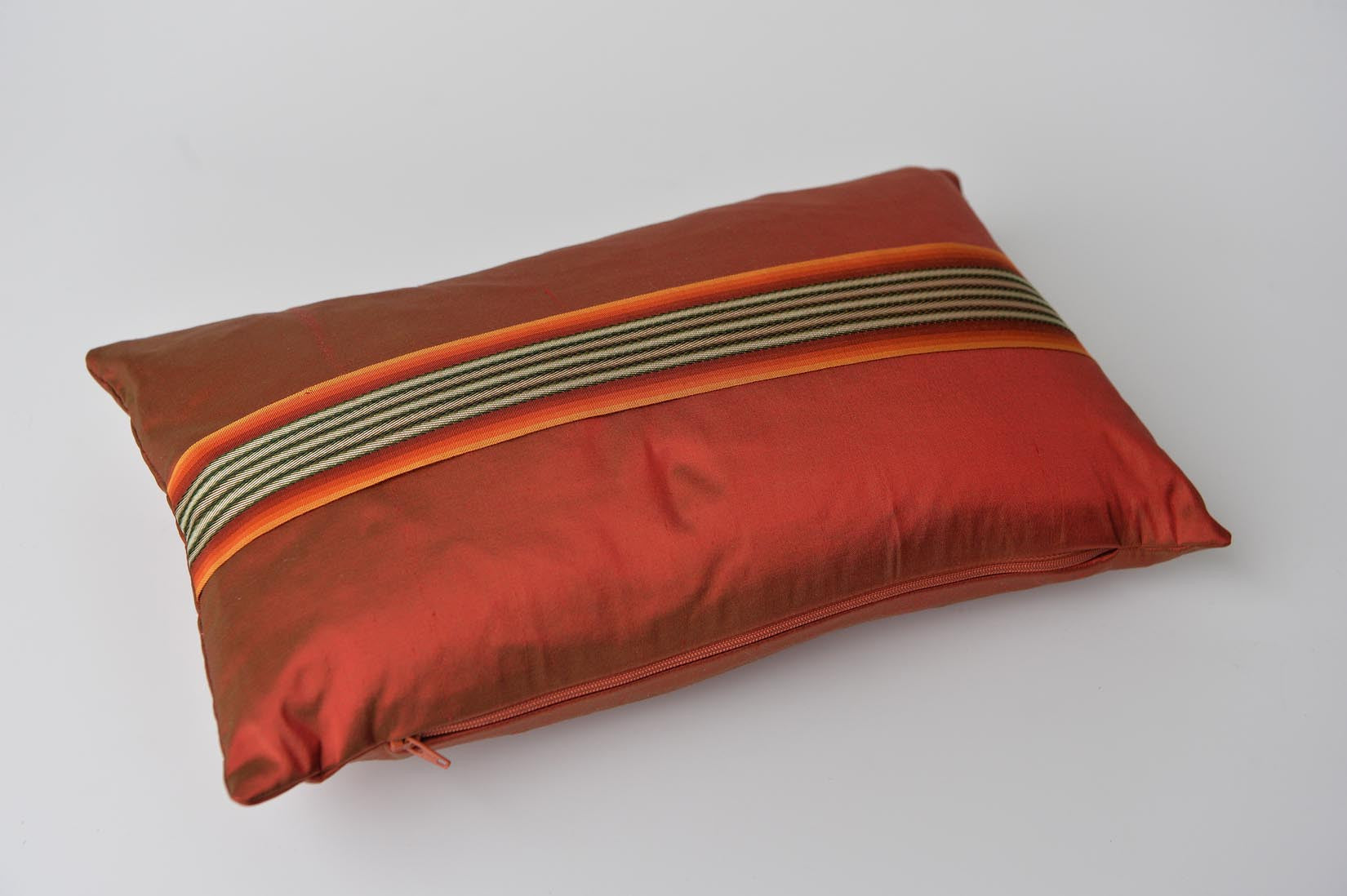 "Bandeau" Tabasco red silk cushion - MyBilletDoux.com
