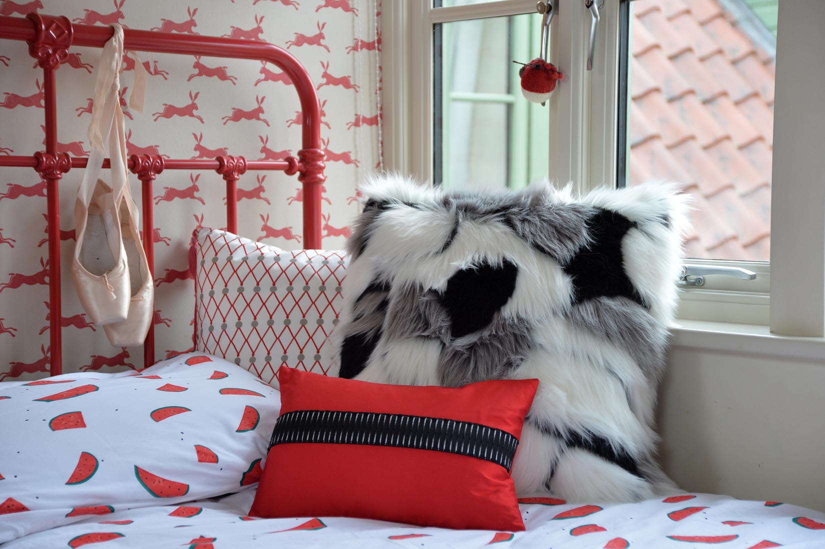 "Echelle" Ruby red silk cushion - MyBilletDoux.com