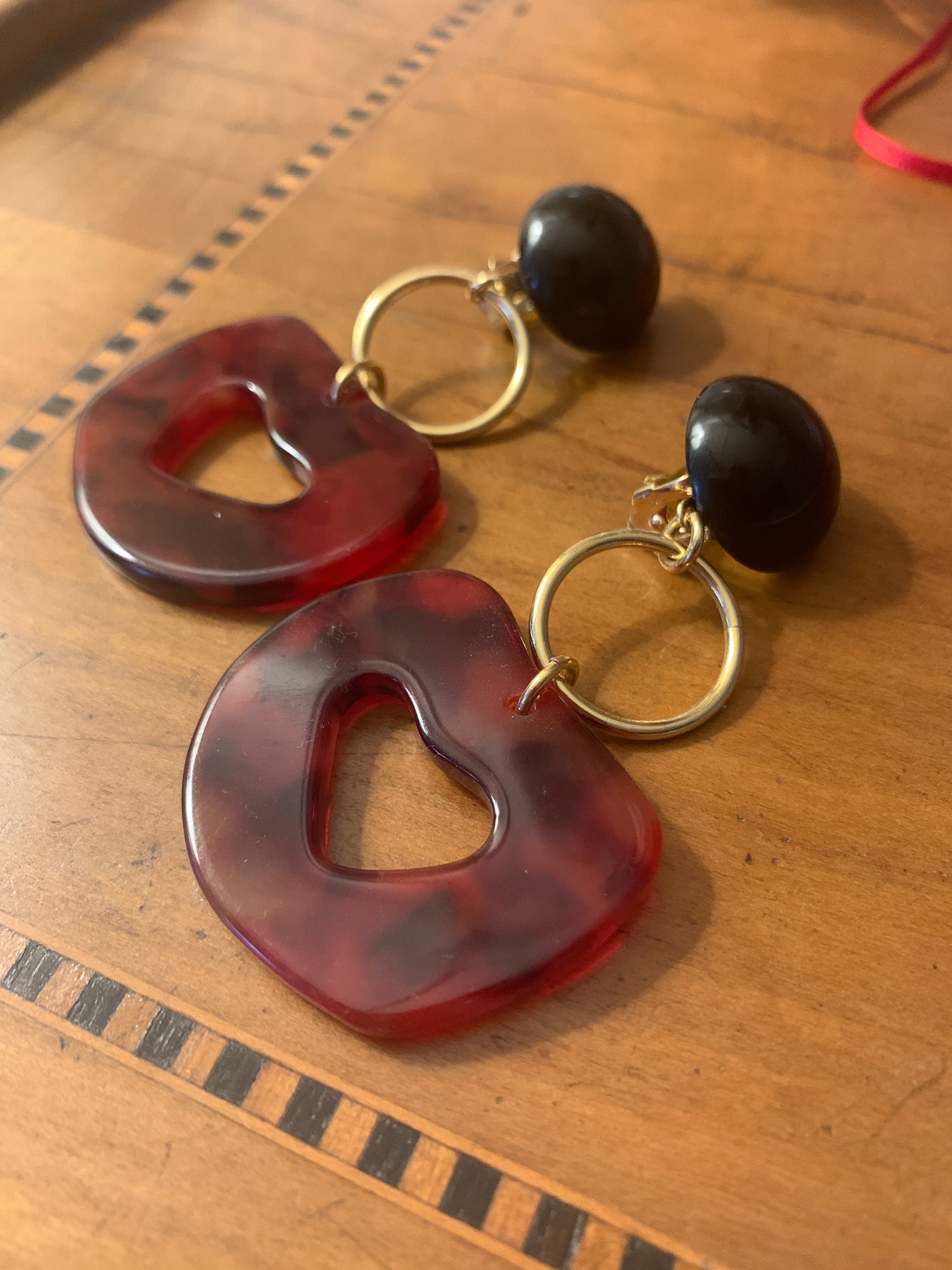 "COEUR" Heart drop earrings