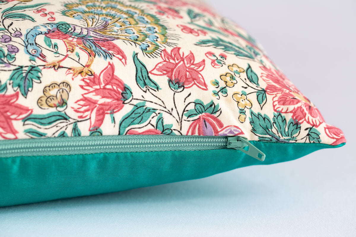 "Lisières Fleuries" silk love cushion