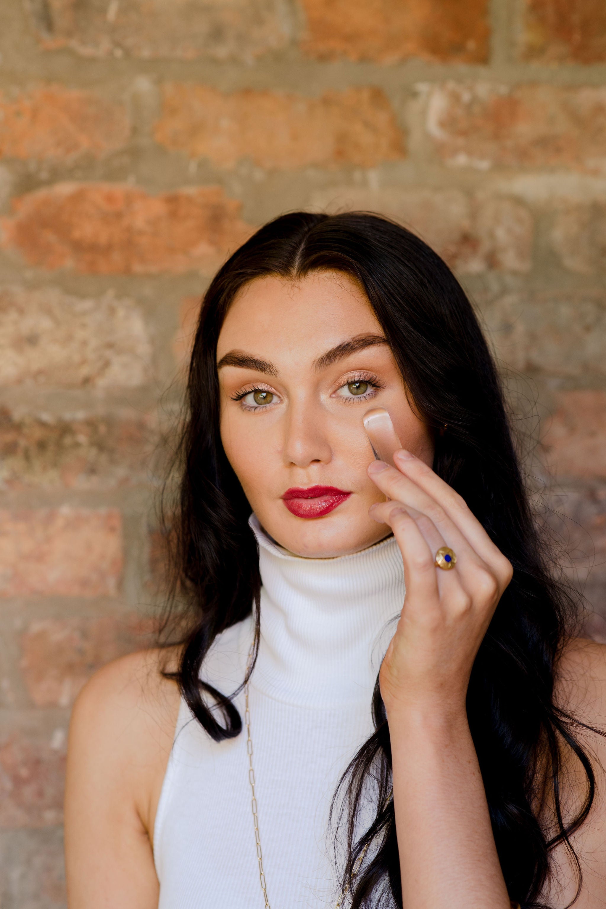 Rituel gift box  "Fragment" Sunset pink silk cushion set with rose quartz