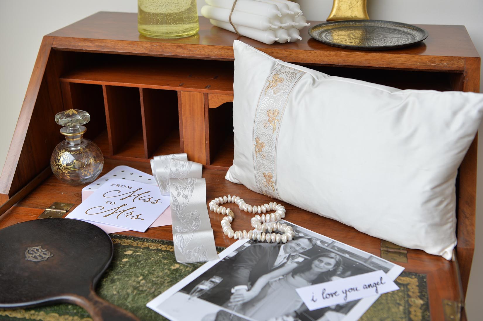 "Pensée" Porcelain silk cushion - MyBilletDoux.com