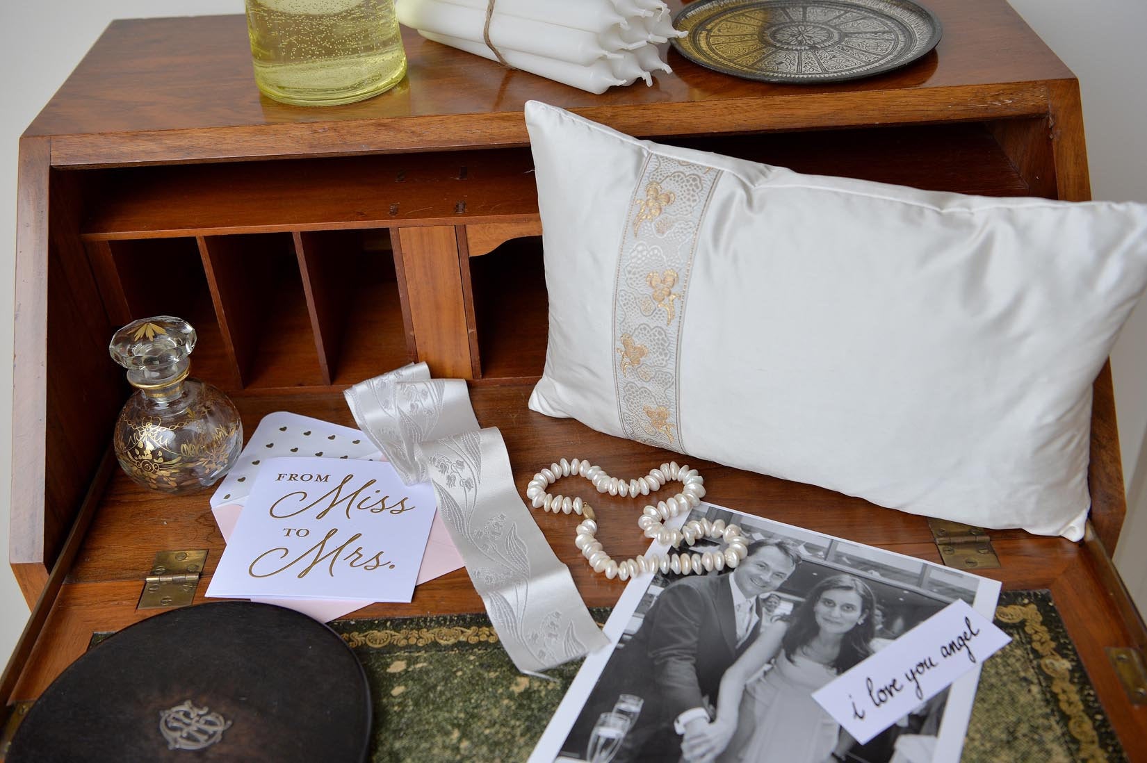 "Pensée" Porcelain silk cushion - MyBilletDoux.com