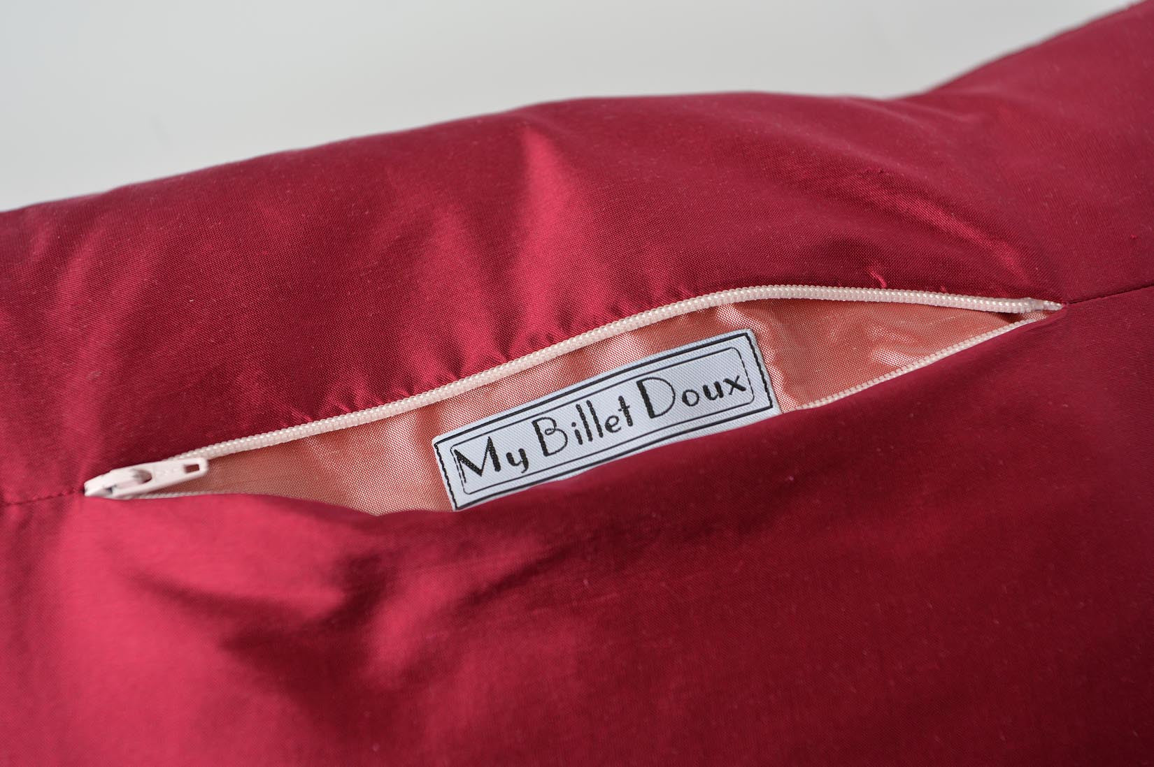 "Bandeau" Fuchsia pink silk cushion - MyBilletDoux.com