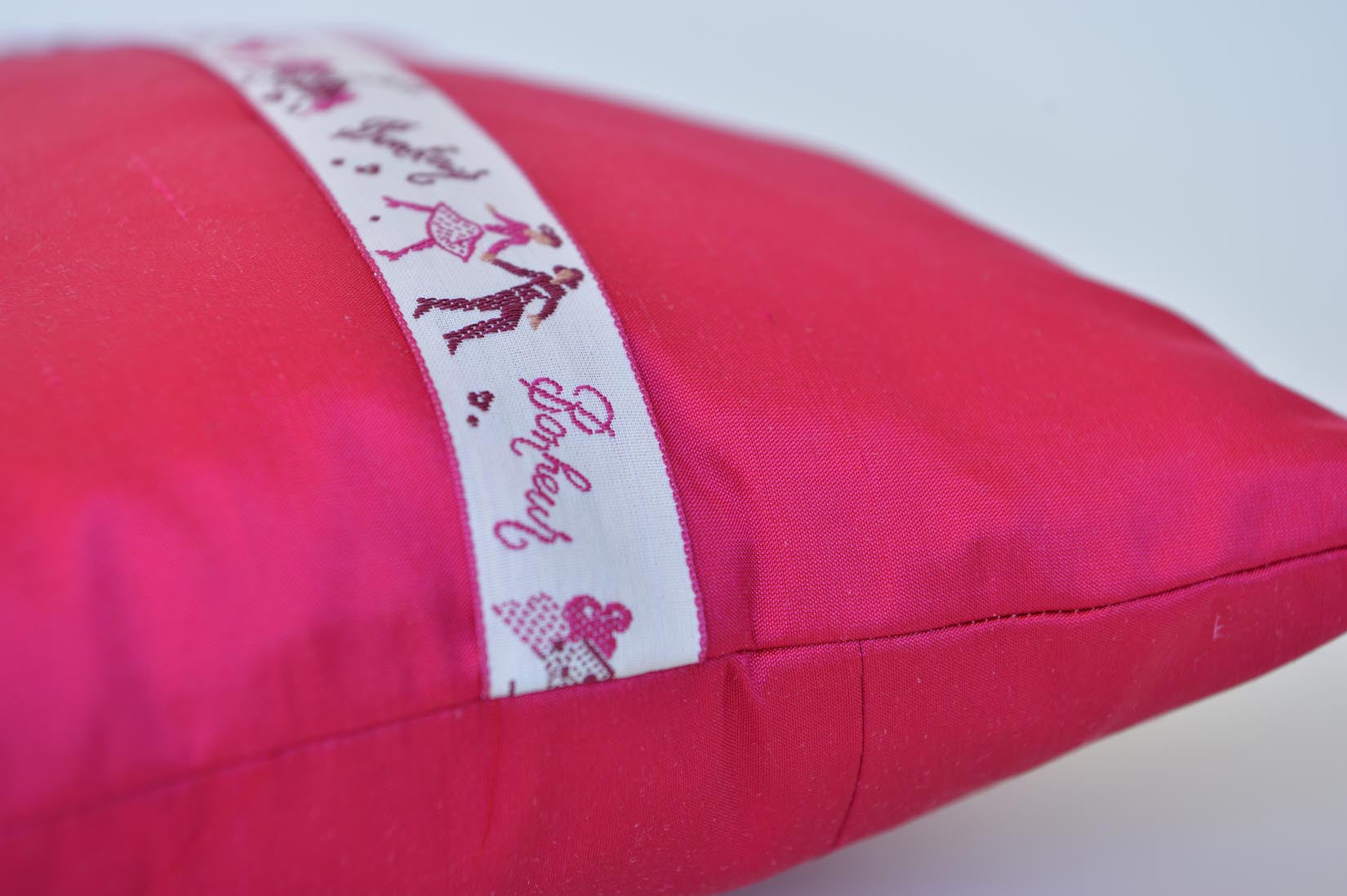 "Bonheur" Fuchsia pink silk cushion - MyBilletDoux.com