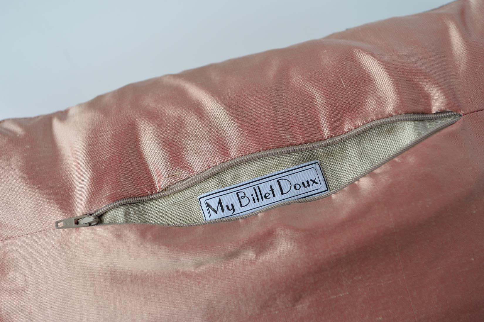 "Lamé" Sunset pink silk cushion - MyBilletDoux.com