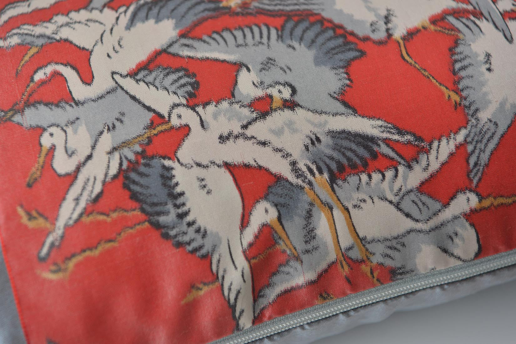 "Cigogne" Lunar grey silk cushion - MyBilletDoux.com