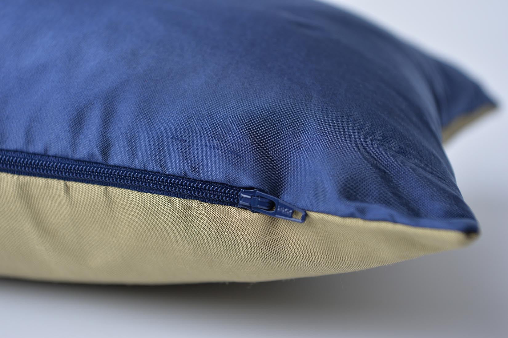 "Couture" Wilhelm blue silk cushion - MyBilletDoux.com