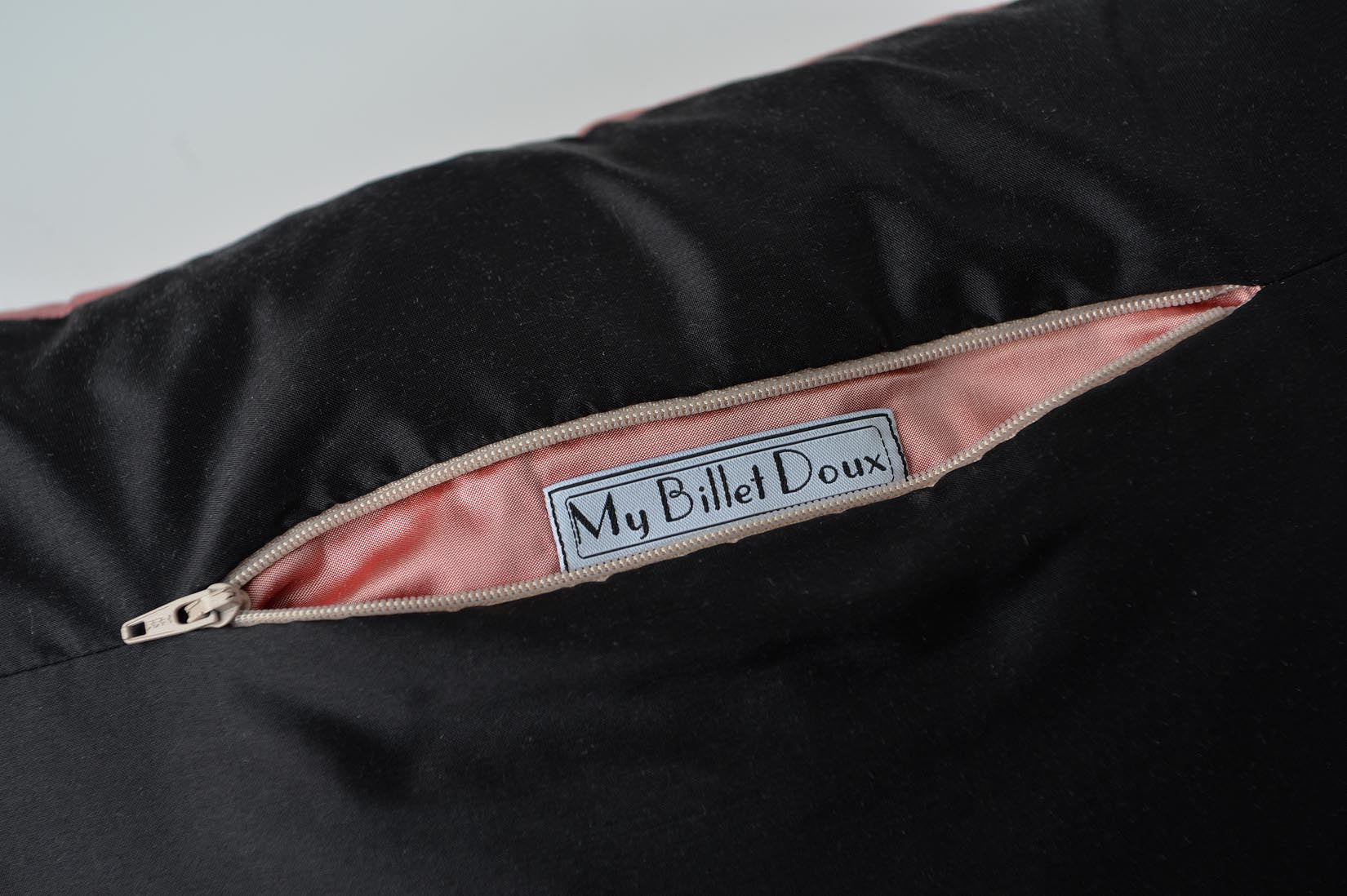 "Lamé" Blush pink silk cushion - MyBilletDoux.com