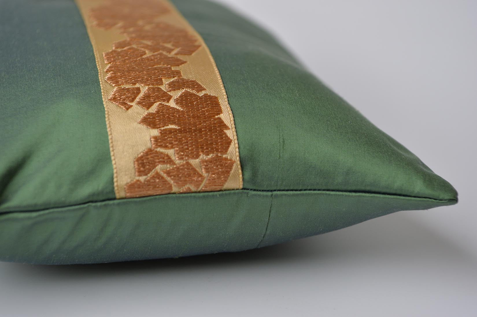 "Fragment" Fern green silk cushion - MyBilletDoux.com