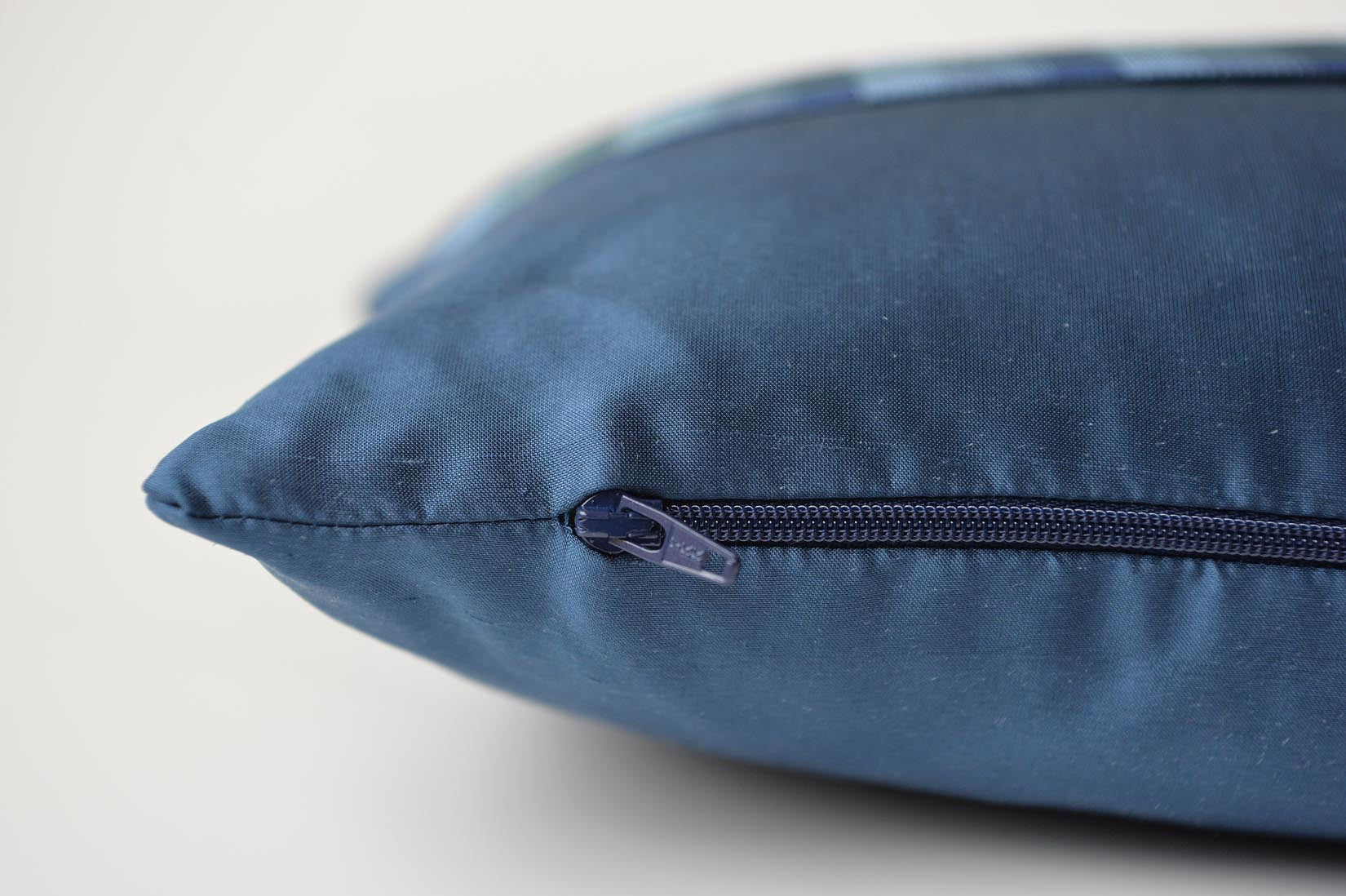 "Ligne" Insignia blue silk cushion - MyBilletDoux.com