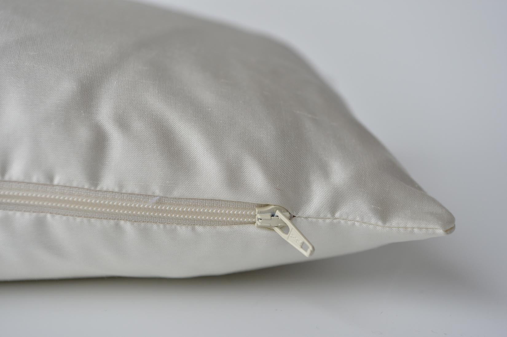 "Pensée" Porcelain silk cushion - MyBilletDoux.com