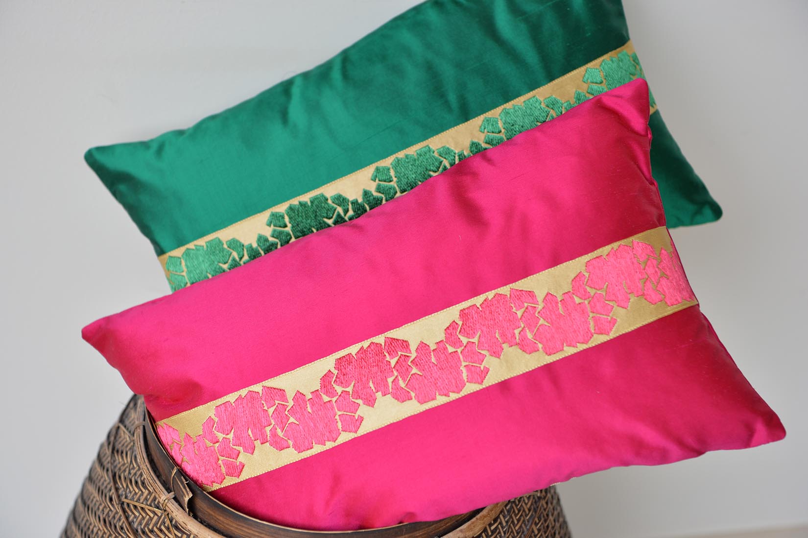 "Fragment" Hot pink silk cushion - MyBilletDoux.com