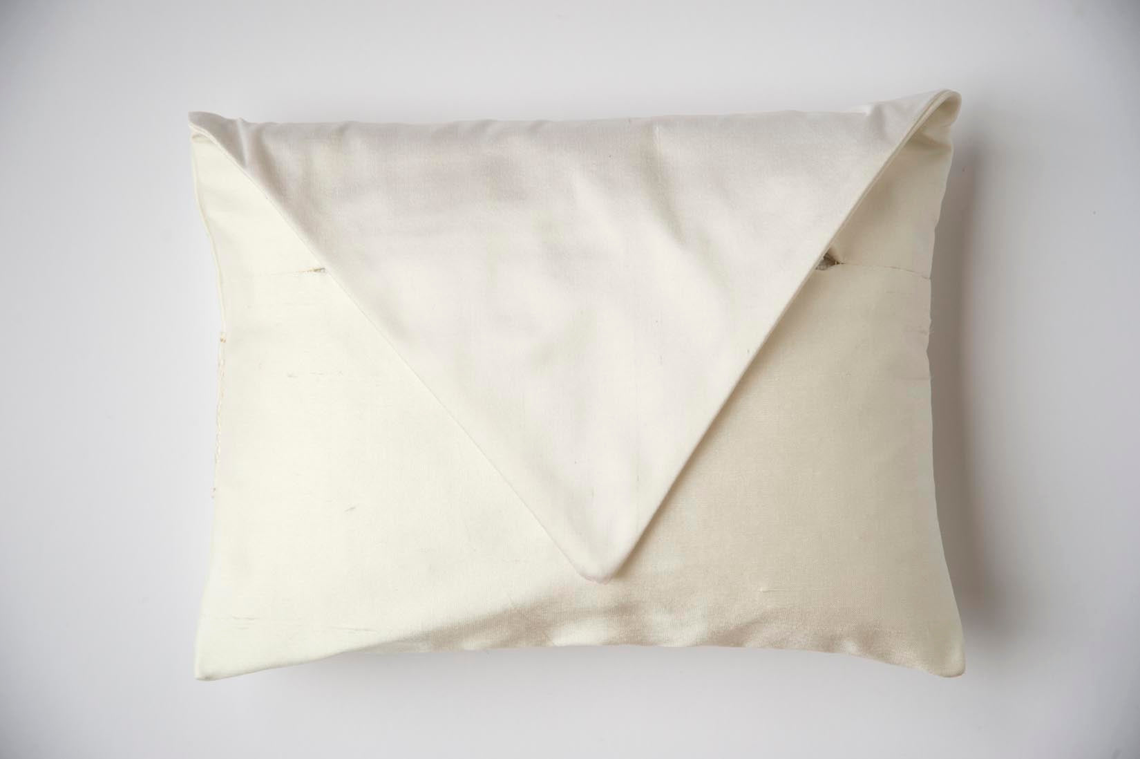 "Pensée" Porcelain silk envelope cushion - MyBilletDoux.com