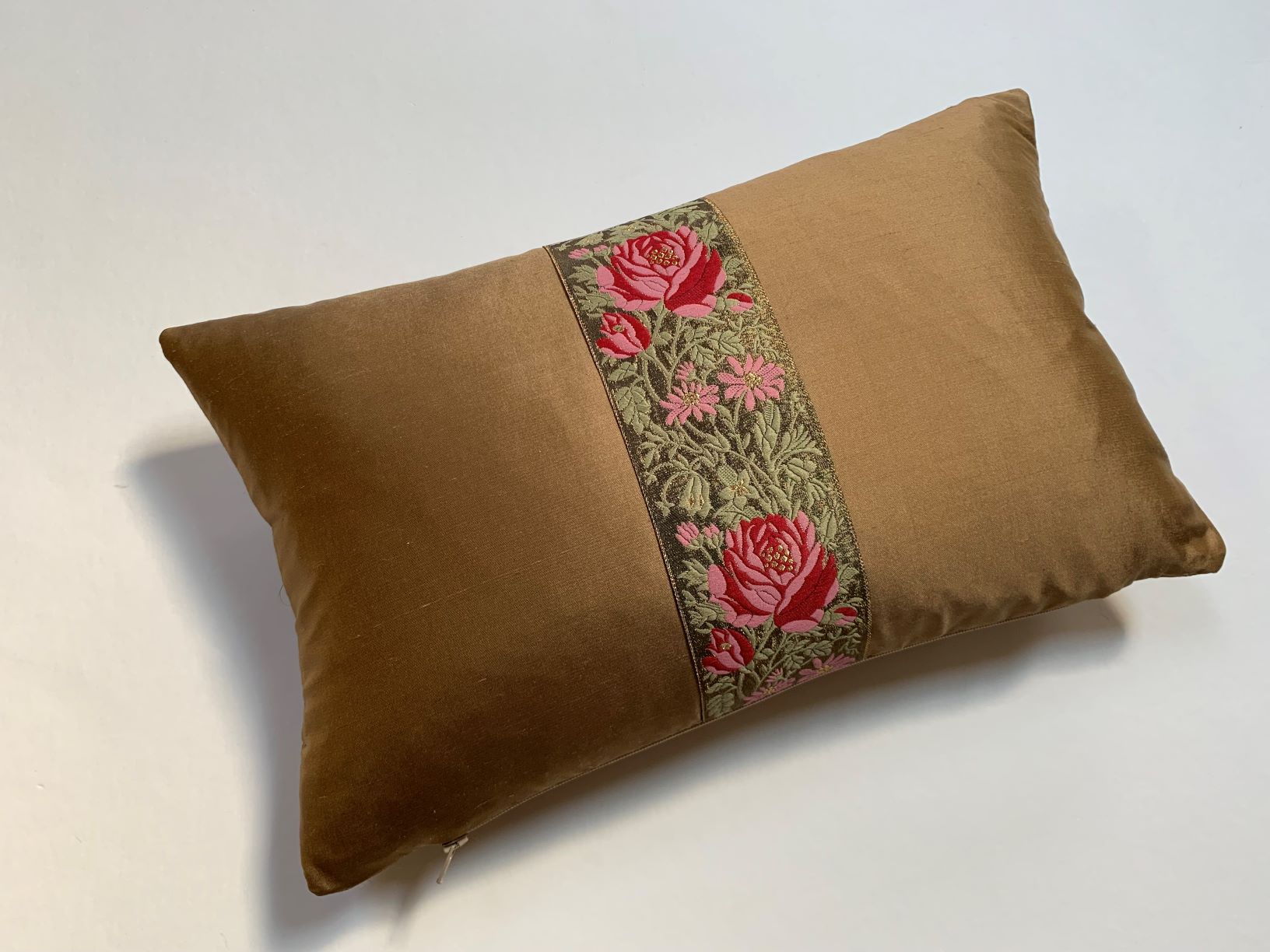"Rose" Herb brown silk cushion - MyBilletDoux.com