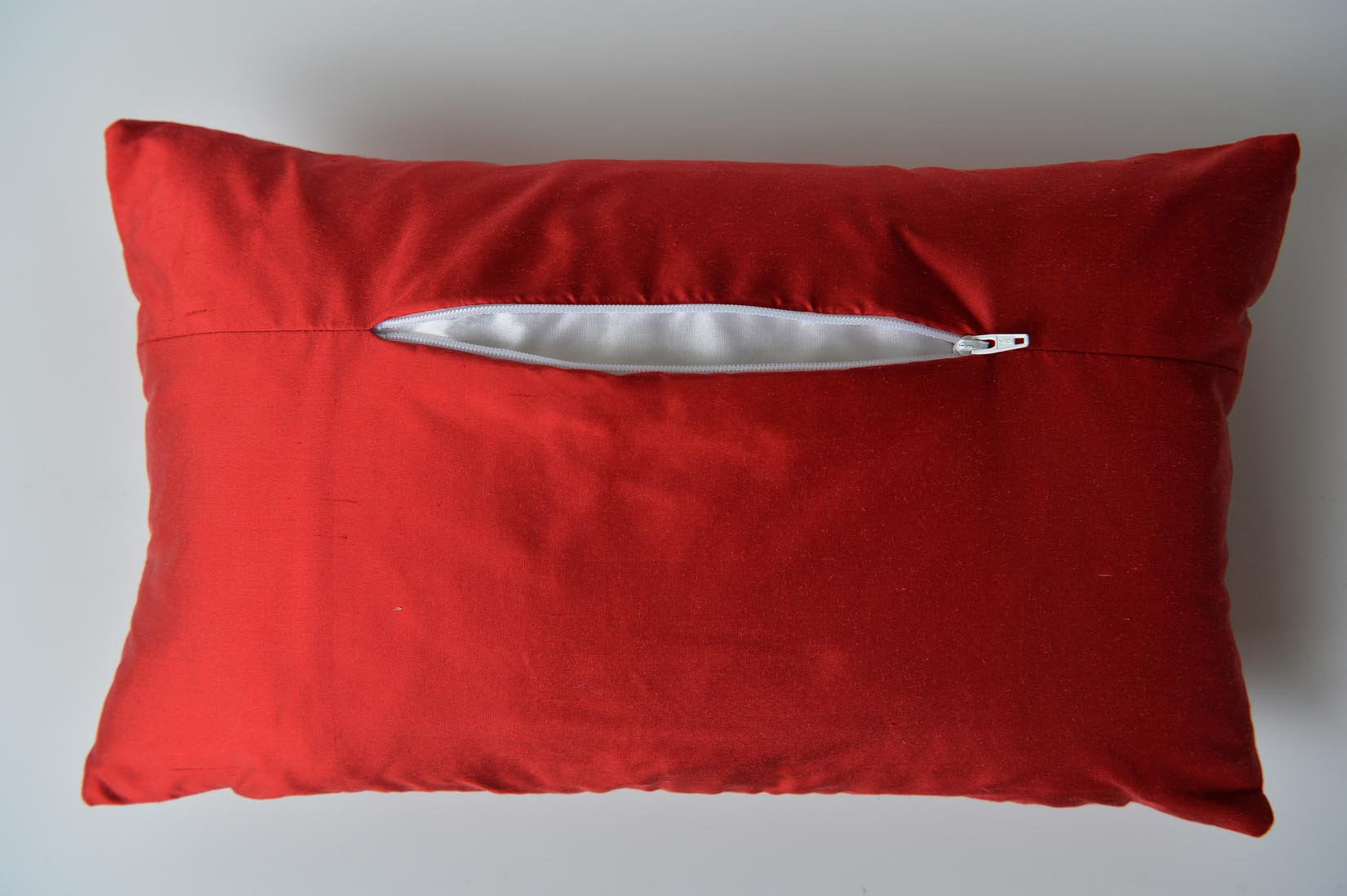 "Golf" Ruby red silk cushion - MyBilletDoux.com