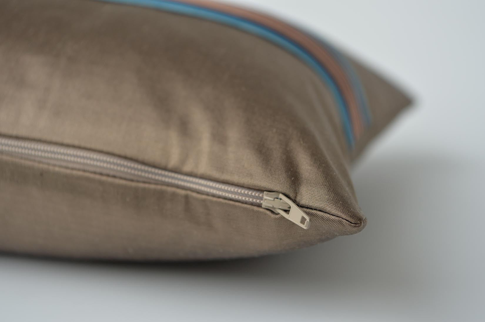 "Bandeau" Herb brown silk cushion - MyBilletDoux.com