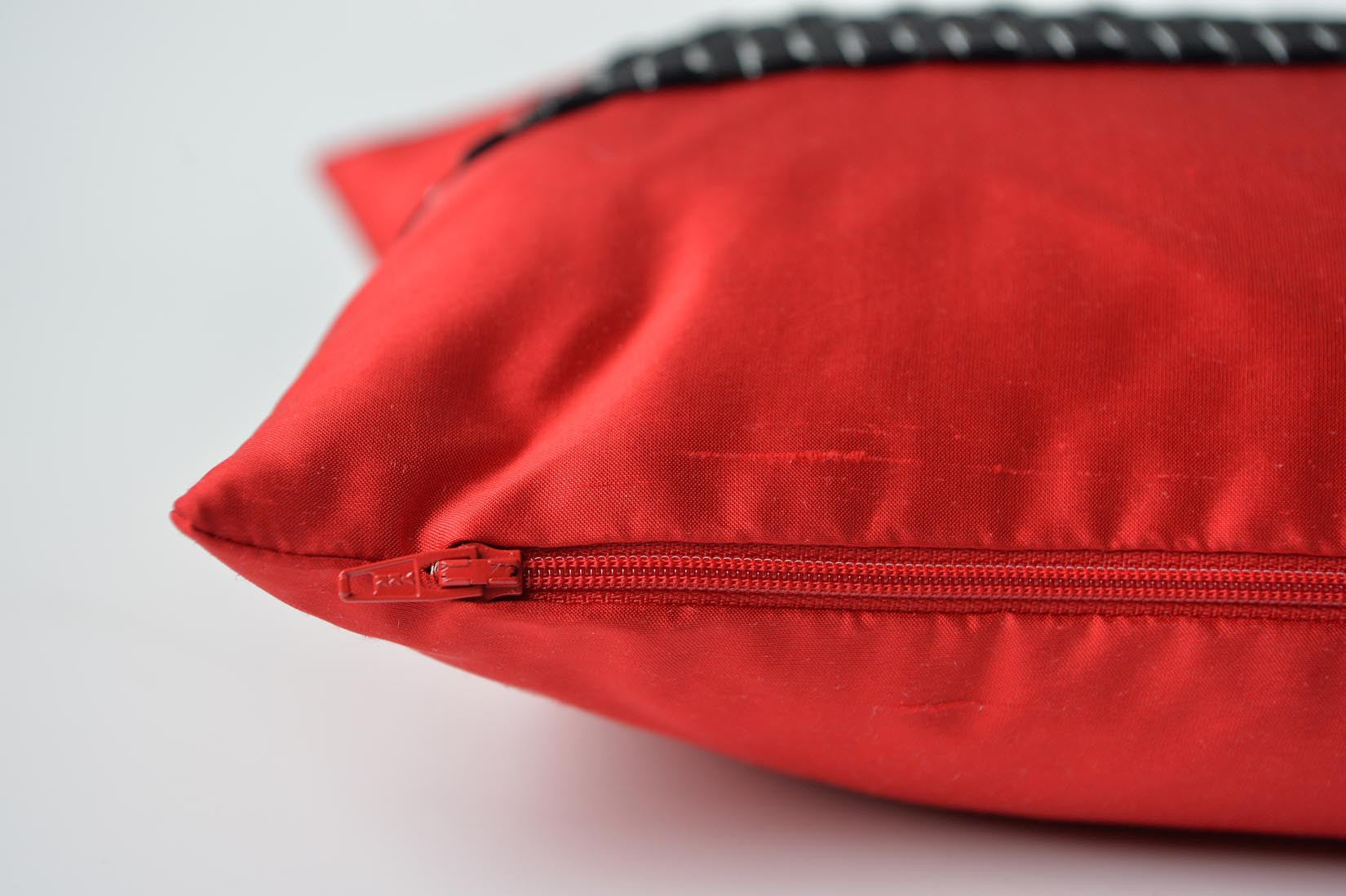 "Echelle" Ruby red silk cushion - MyBilletDoux.com