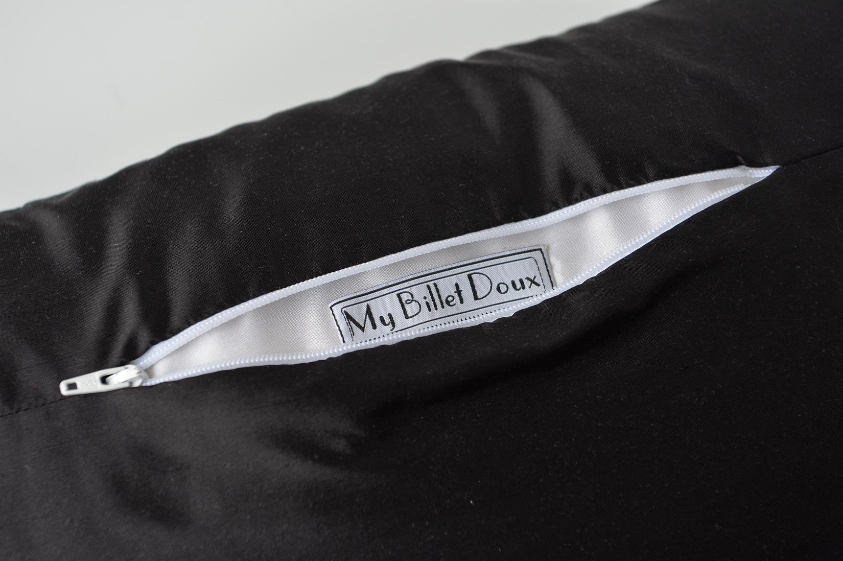 "ZigZag" Black silk cushion - MyBilletDoux.com
